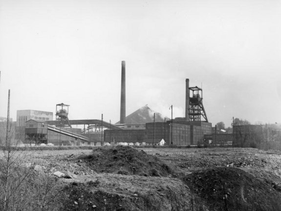 B 145 Bild-F015023-0007 B 145 Bild-F015023-0007